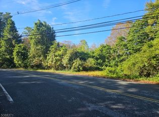 126 Meriden Rd, Boonton, NJ 07005