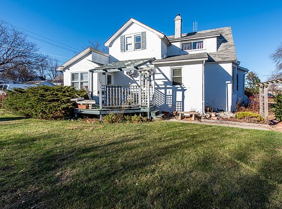 5th image of 2714 Caledonia Ave