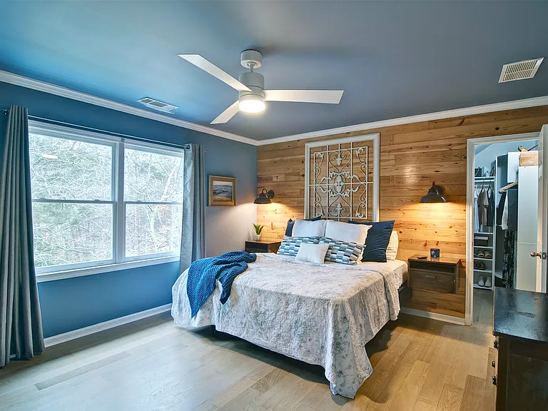 4060 Merritt Dr — Photo 34