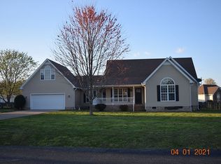 1008 Edwards Ln, Portland, TN 37148