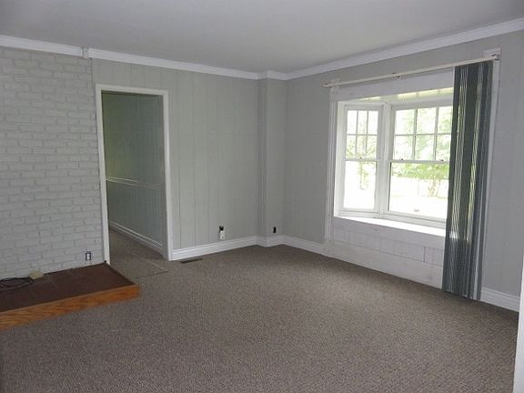 3rd image of 3004 S Hoyt Ave