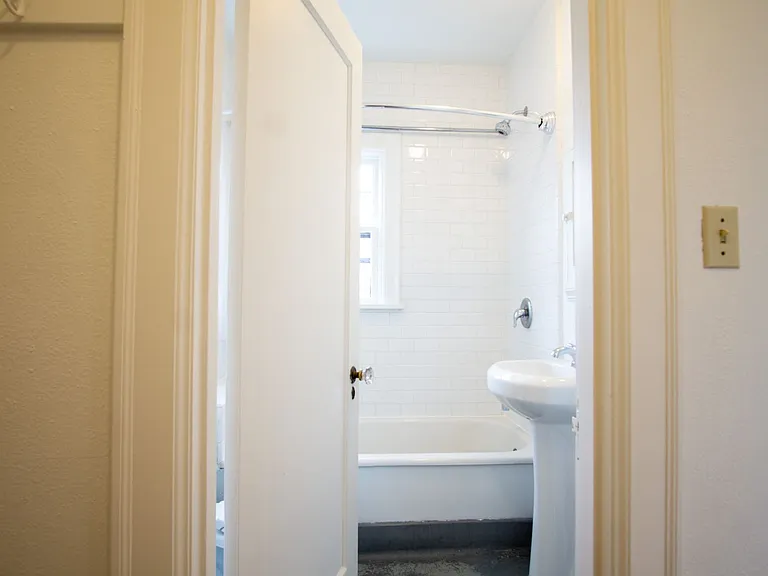 1634 NE 41st Ave #12 — Photo 12