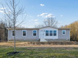 2666 New Harmony Rd, Hartsville, TN 37074