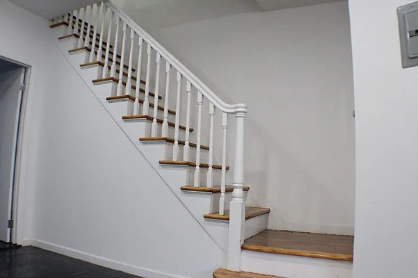 Rented by MNS | media 5