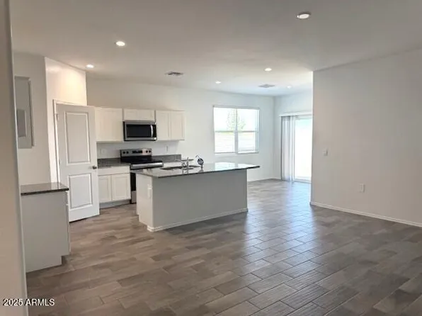 1444 W HESS Avenue, Coolidge, AZ 85128