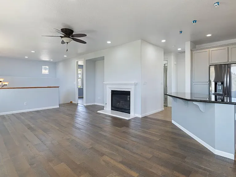 6638 Solitude Ct — Photo 4