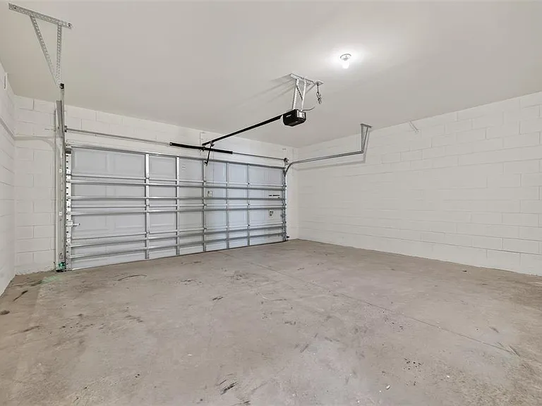 2893 House Finch Rd — Photo 31