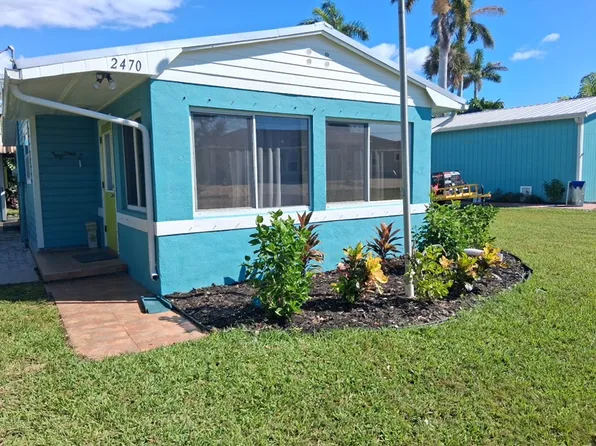 2470 Rose Ave, Saint James City, FL 33956