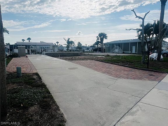 3rd image of 17750 Stevens Blvd