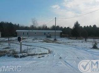 5204 Seba Rd, Ravenna, MI 49451