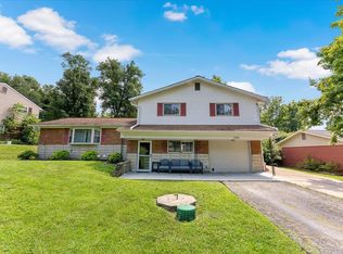 5640 Windridge Dr, Cincinnati, OH 45248