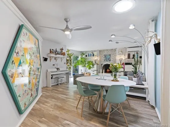 85 River Road #C8, Essex, CT 06426