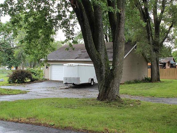 3rd image of 7753 Harbor Lights Ln