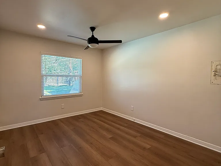 4616 Sandra Lynn Dr — Photo 14