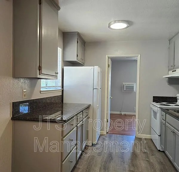 1515 V St #7 — Photo 2