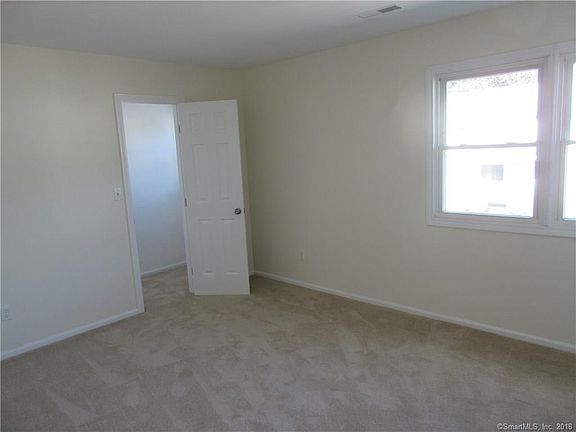 5th image of 335 Glendale Ave Unit G14