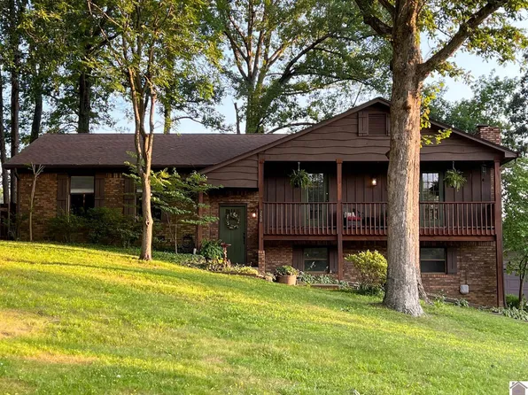 250 Briarwood Dr, Paducah, KY 42003