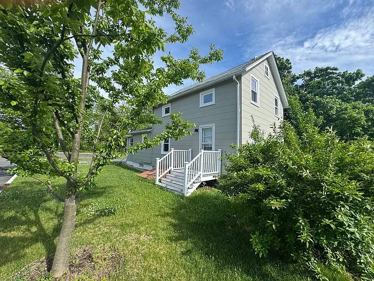 51970 Route 25 — Photo 2