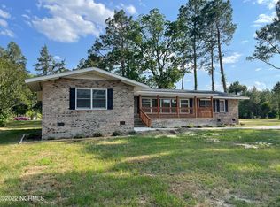 1172 Howell Rd, Lumberton, NC 28358