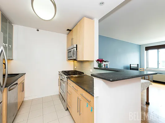 Sold by Bellmarc Realty | media 1