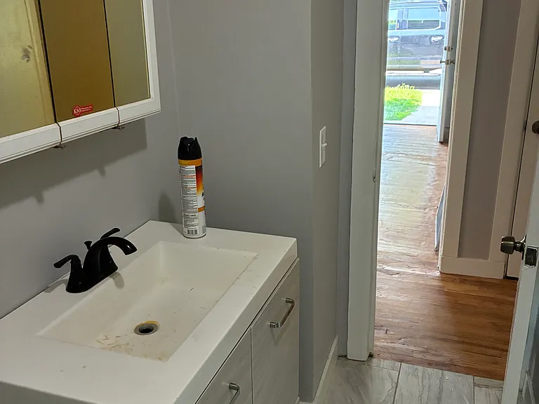 146 Aetna St #1 — Photo 1