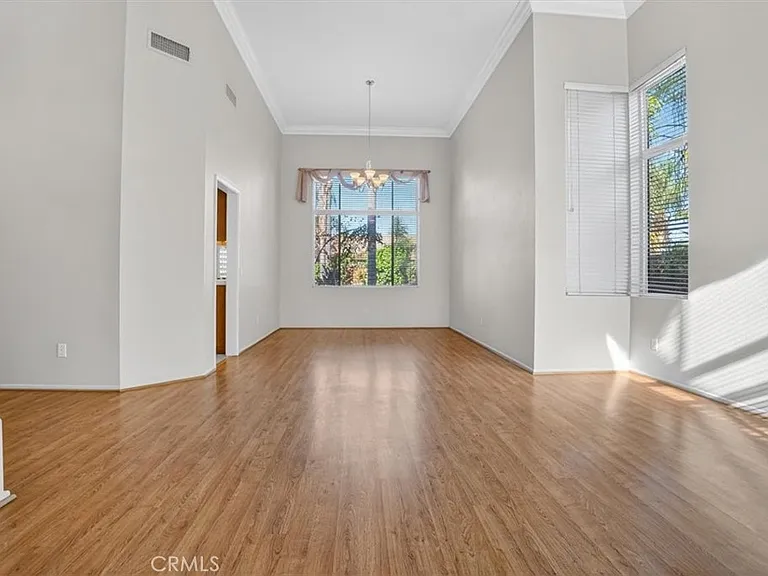 2620 Taylor Ave — Photo 9