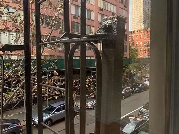 5th image of 303 E 90th St APT 1A