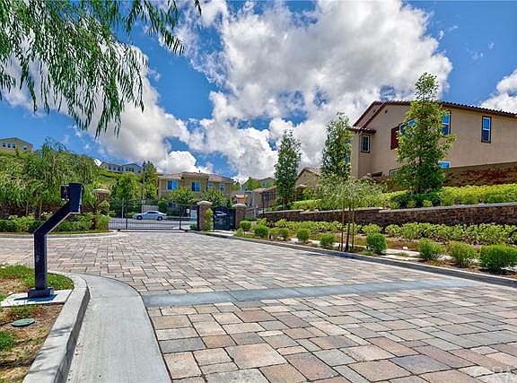2nd image of 3169 Marigold Cir