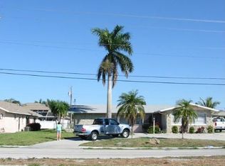 4052 Country Club Blvd, Cape Coral, FL 33904