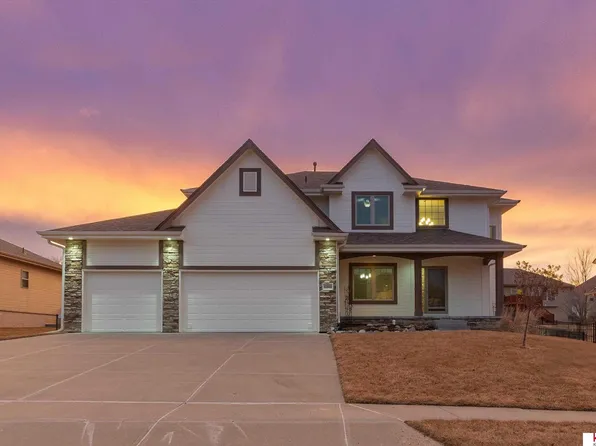 12448 S 81st St, Papillion, NE 68046