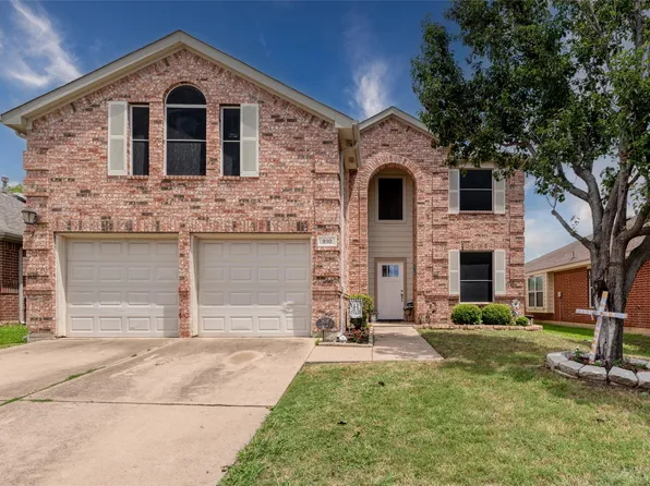 910 Glenbrook Dr, Grand Prairie, TX 75052