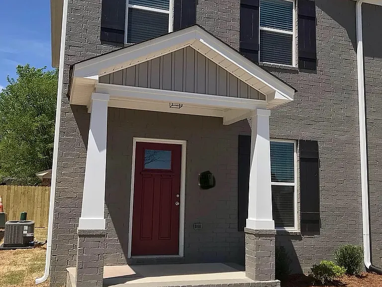 1313 Bruce St #B — Photo 2