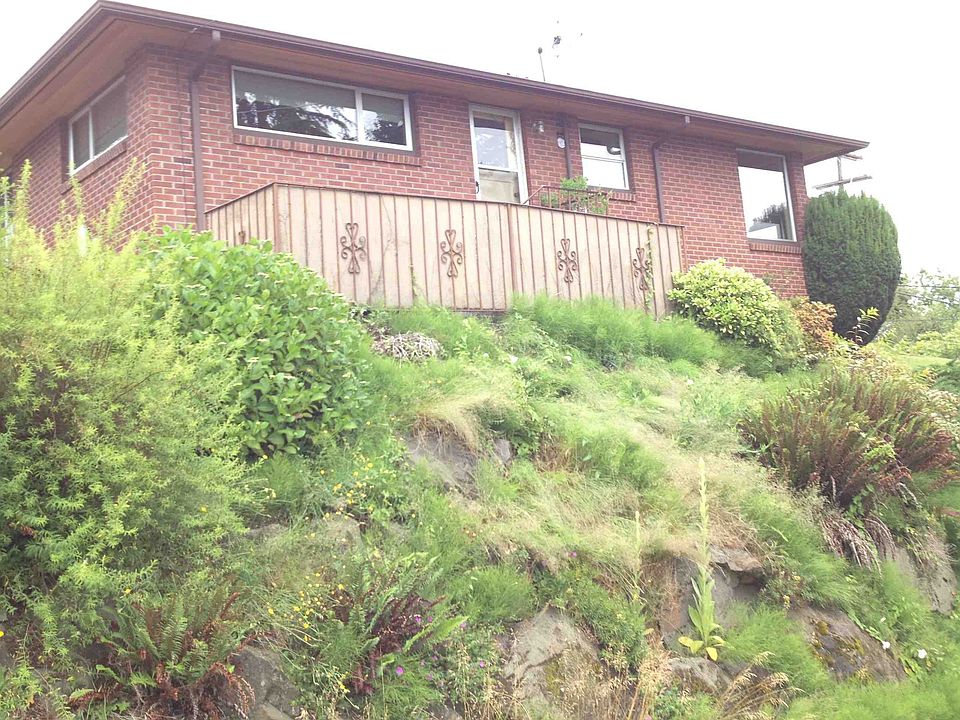 2nd image of 1705 NE 77th St