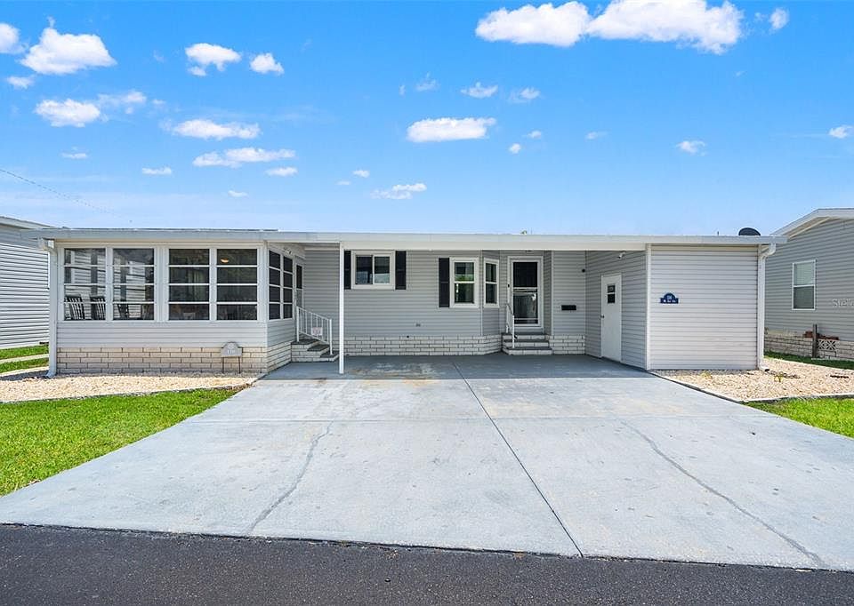 1st image of 116 MOUNT ISLE AVENUE NE #116