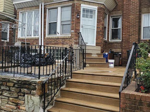 2nd image of 851 E Sanger St