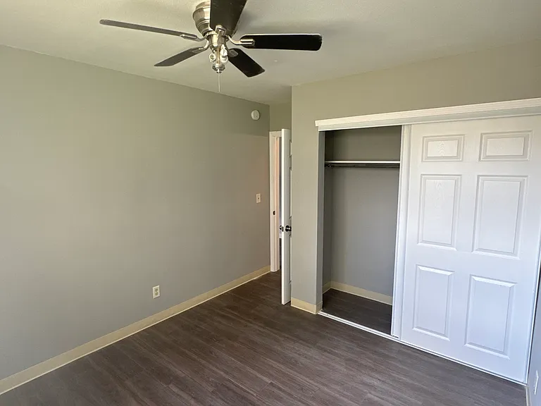 3200 Minnehaha Ave #0 — Photo 1