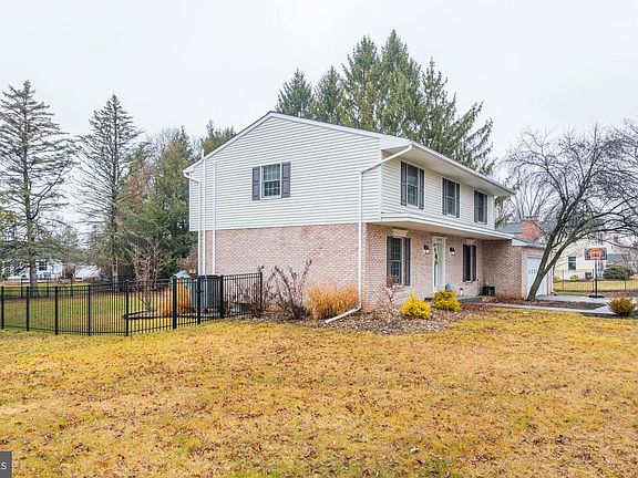 3rd image of 1125 Haymaker Rd