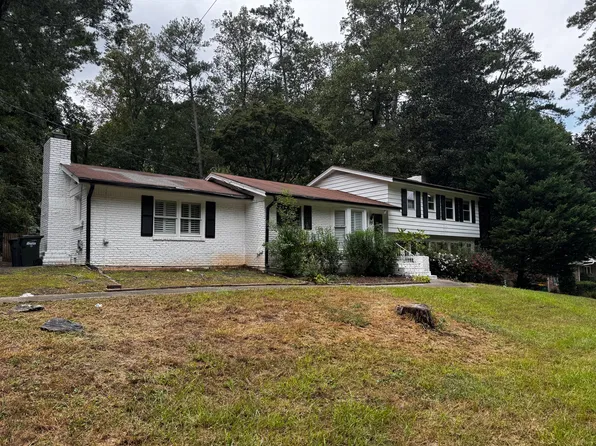 6470 Wright Cir, Sandy Springs, GA 30328