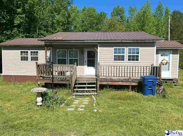 703 Bounty Acres W, Bennettsville, SC 29512
