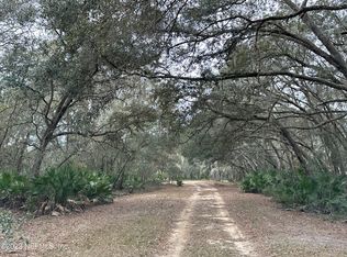 105 Chase St, Interlachen, FL 32148