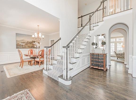 3rd image of 243 Summermore Dr