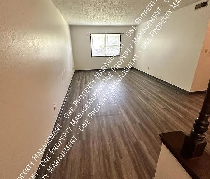 1122 Hancock Dr #1122-8 — Photo 1