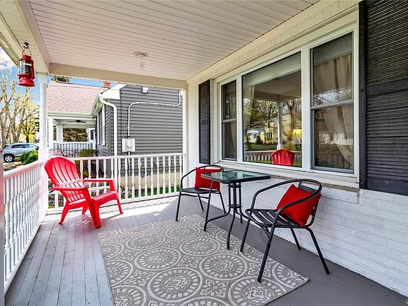 4th image of 54 Arend Ave
