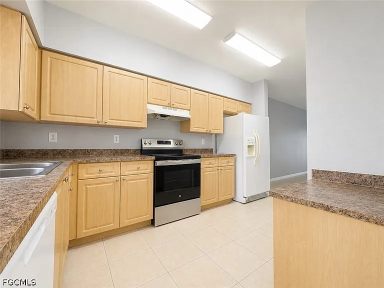 3304 Skyline Blvd #A106 — Photo 3