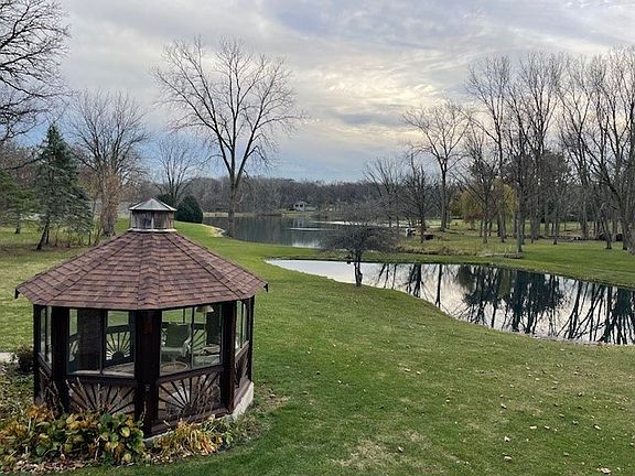 3rd image of 3312 Hidden Lake Dr