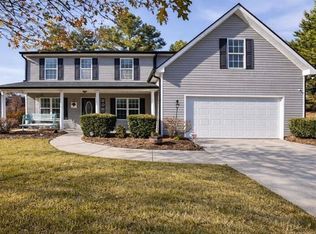 921 Roxeywood Dr, Winder, GA 30680