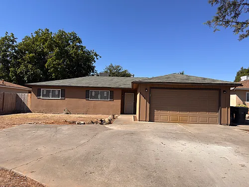 4445 N Emerson Ave Photo 1