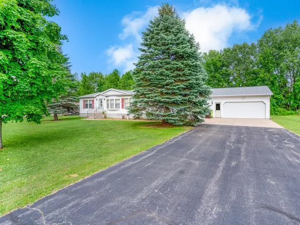 1274 Melissa Blvd, Little Suamico, WI 54141