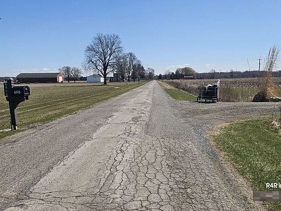 3rd image of 6913 W Burt Rd