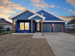 1118 S Medora St, Terrell, TX 75160